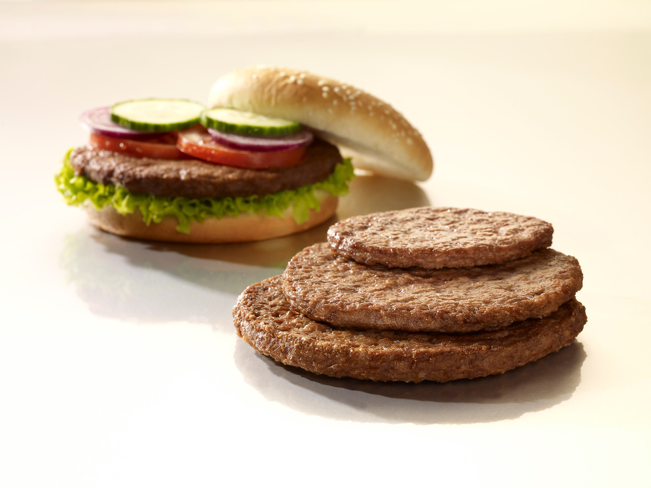 AD Toores hamburgeripihv 180g (85% veiseliha) (kastis 24tk)